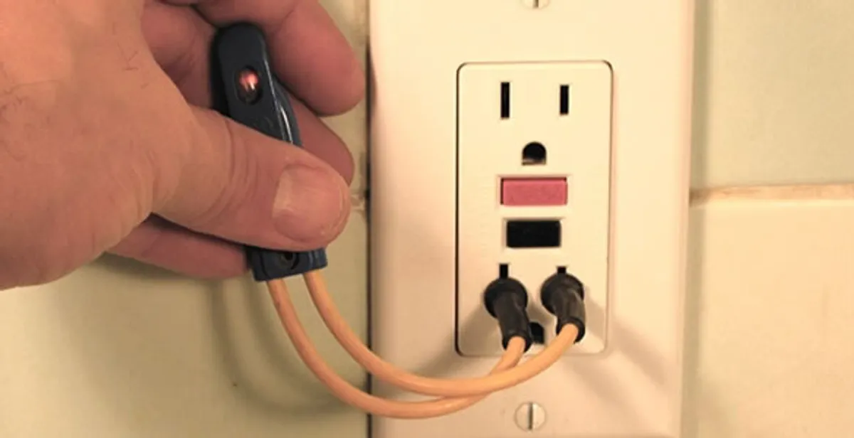 gfci circuits service testing ground fault circuit interrupter outlet to ensure electrical protection in West Palm Beach, FL